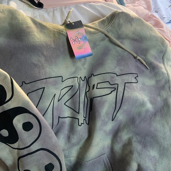 Tops - Drift collective hoodie
